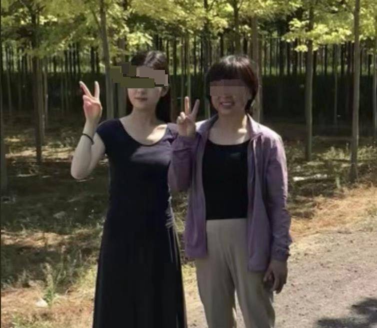 皇冠体育App下载_24岁女幼师当街被刺身亡皇冠体育App下载，遇害时正和母亲视频通话，受害者家属正申请再对凶手做精神鉴定