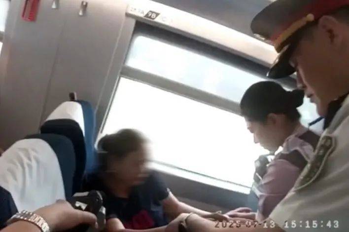 皇冠信用网登3代理
_沈阳北站始发皇冠信用网登3代理
!G3483次列车上发生紧急情况