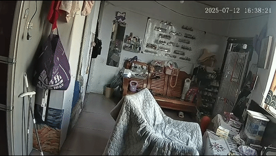 足球平台登1出租_傍晚足球平台登1出租，贵阳一男子下班回家往客厅看了一眼后，赶紧报警！