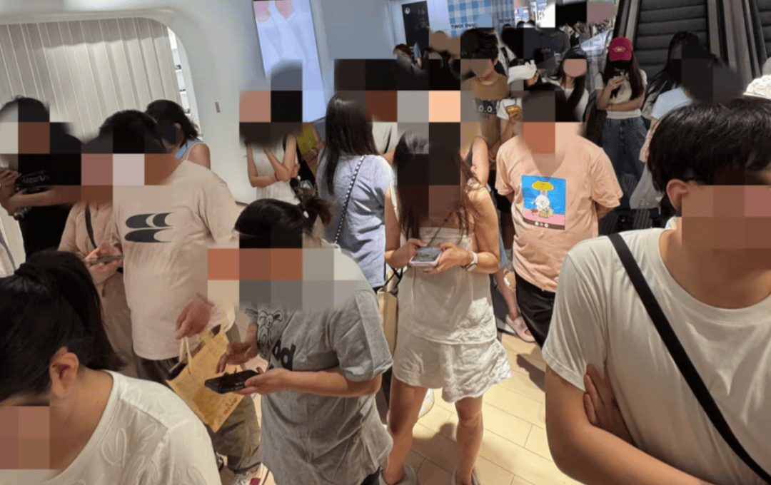 挪威女子超级联赛_开业第一天就闭店！人多到崩溃挪威女子超级联赛，排队超8小时，品牌道歉，补偿方案公布！