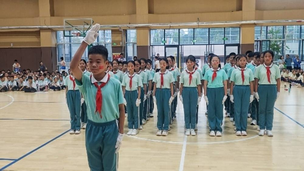 那不勒斯(女）vVs 帕尔马（女）_淄博市张店区龙凤苑中学初一级部军训会操展演圆满落幕