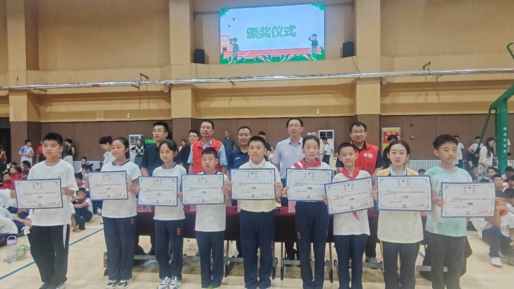 那不勒斯(女）vVs 帕尔马（女）_淄博市张店区龙凤苑中学初一级部军训会操展演圆满落幕