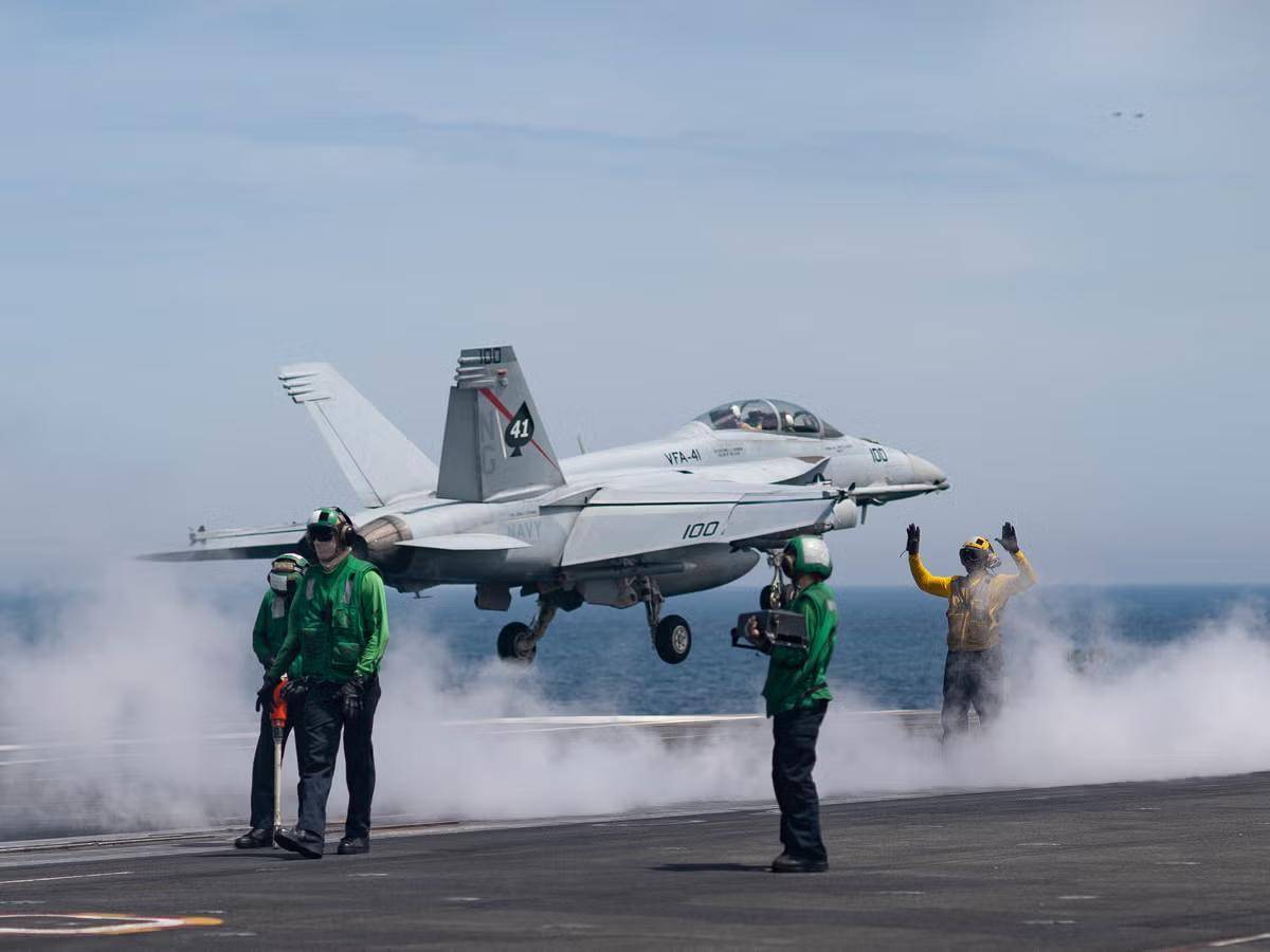 信用平台出租_变天了信用平台出租,美国媒体首次公开承认,美海军在舰载机领域被福建舰击败
