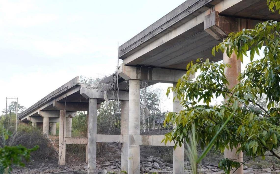 皇冠信用网登3代理
_炸大桥皇冠信用网登3代理
,炸赌场,F-16突防红旗12,泰国拒绝停火,跟特朗普唱反调