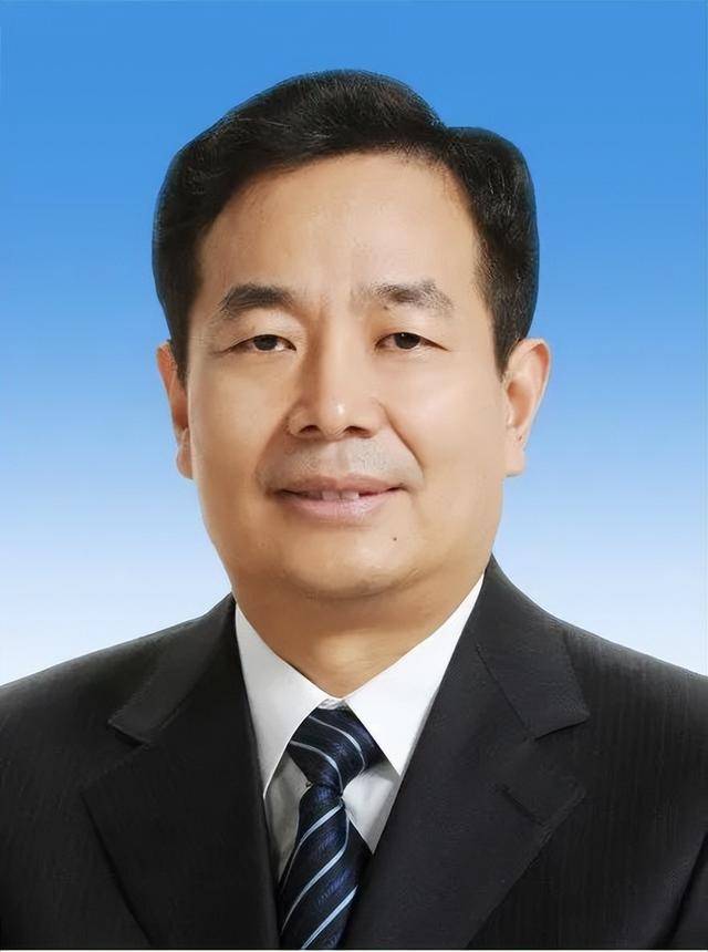 挪威超级联赛_曾任中央纪委副书记的他挪威超级联赛，已任新疆维吾尔自治区党委书记
